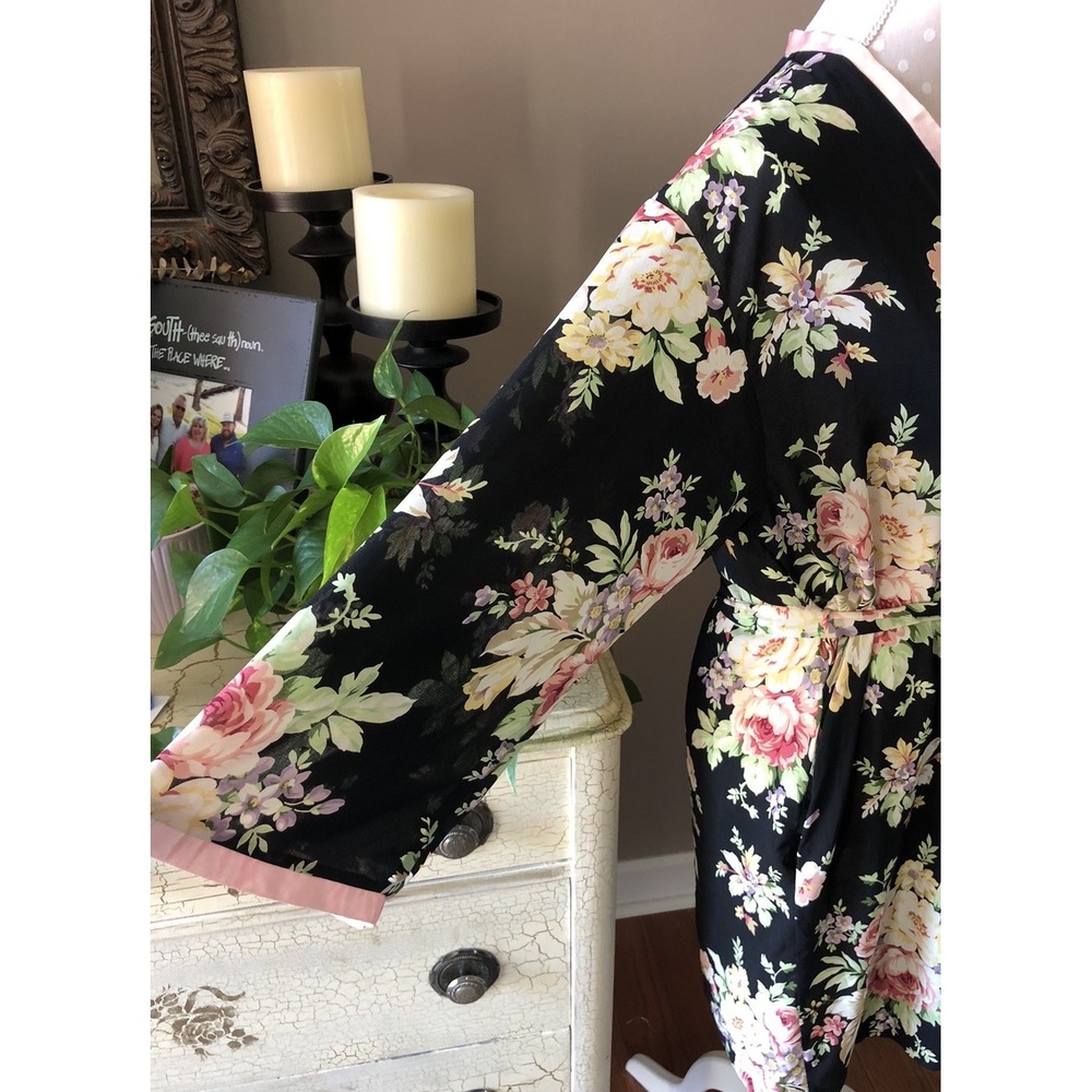 Vintage Oscar de la Renta Pink Label Black & Pink Floral Robe Size Small - Picture 3 of 13
